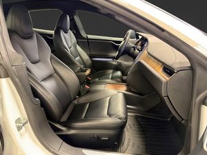 Tesla Model S bild 11