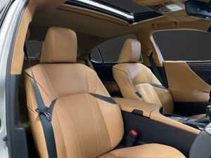 Lexus ES bild 11