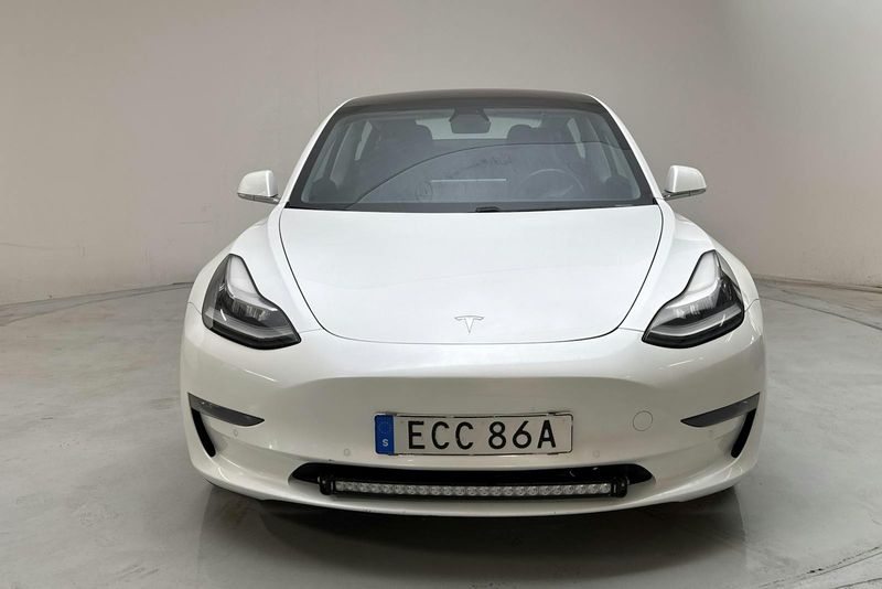 Tesla Model 3 bild 4