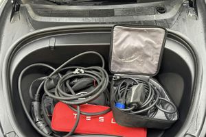 Tesla Model 3 bild 17