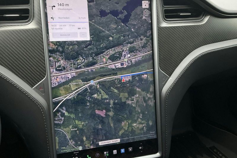 Tesla Model S bild 12