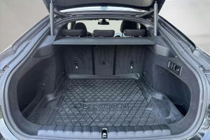 BMW i4 bild 9