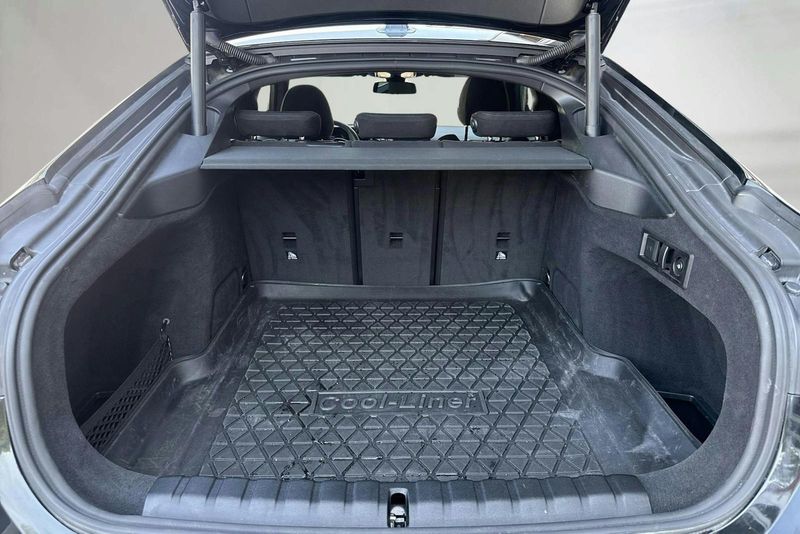 BMW i4 bild 9
