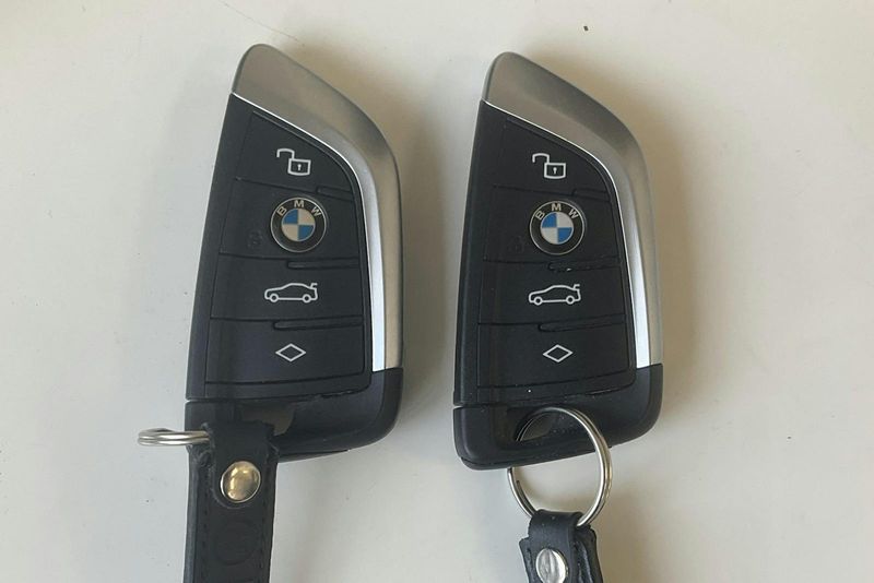 BMW i4 bild 24