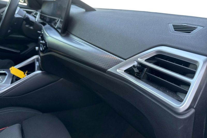 BMW i4 bild 16