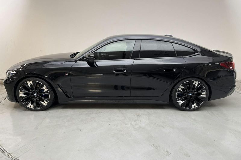 BMW i4 bild 25