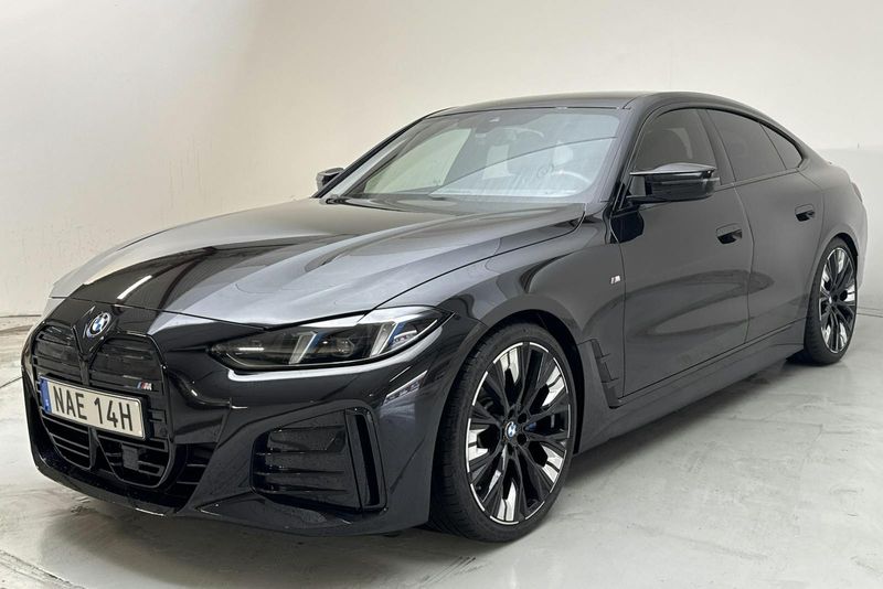 BMW i4 bild 32