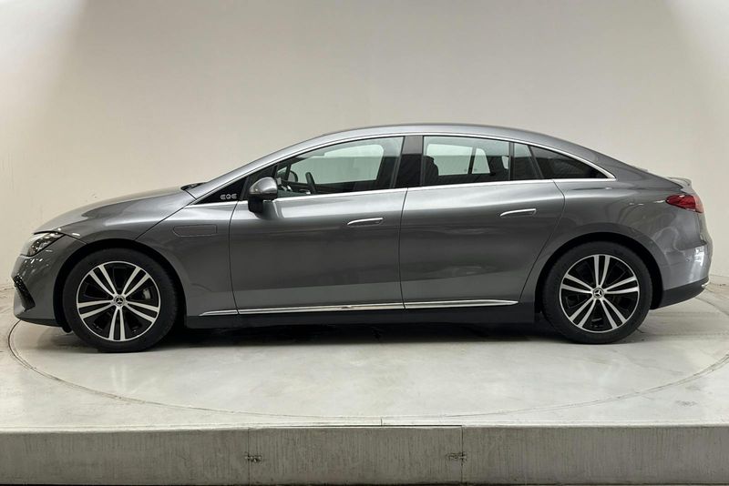 Mercedes EQE300 bild 2