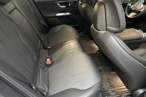 Mercedes EQE300 bild 8