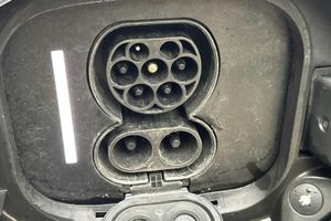 Mercedes EQE300 bild 15