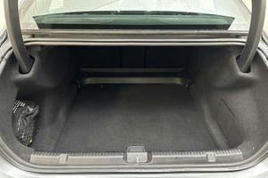 Mercedes EQE300 bild 9