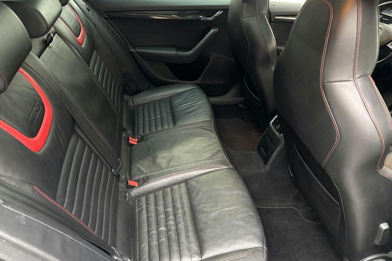 Skoda Octavia bild 8