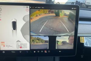 Tesla Model Y bild 14