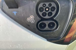 Tesla Model Y bild 18
