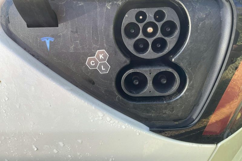 Tesla Model Y bild 18