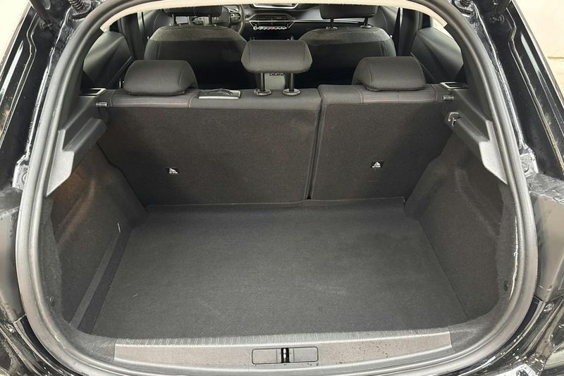 Peugeot 208 bild 9