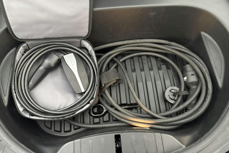 Tesla Model 3 bild 16