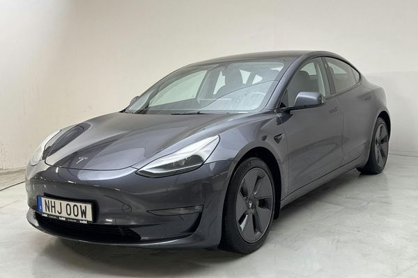 Tesla Model 3 Long Range Dual Motor AWD - 2023