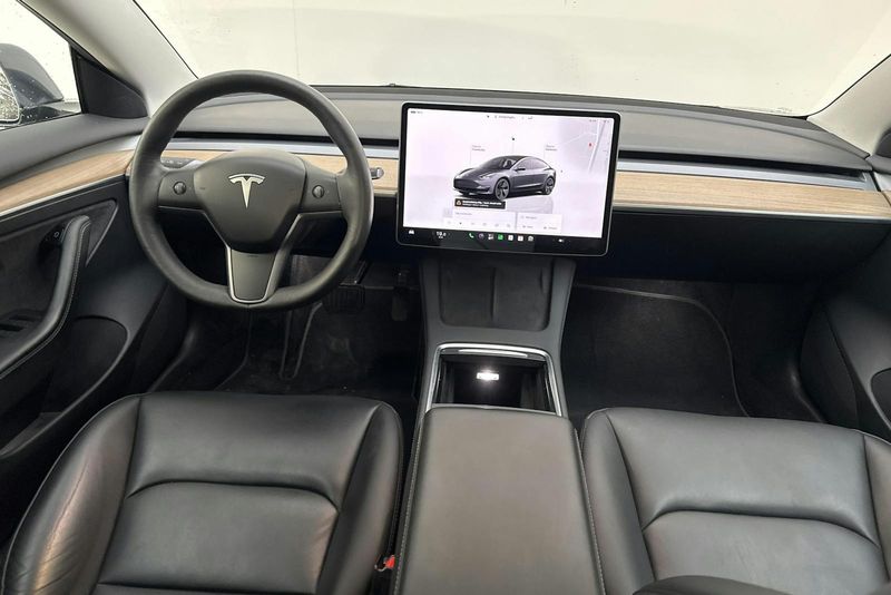 Tesla Model 3 bild 6