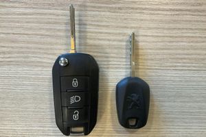 Peugeot 208 bild 12