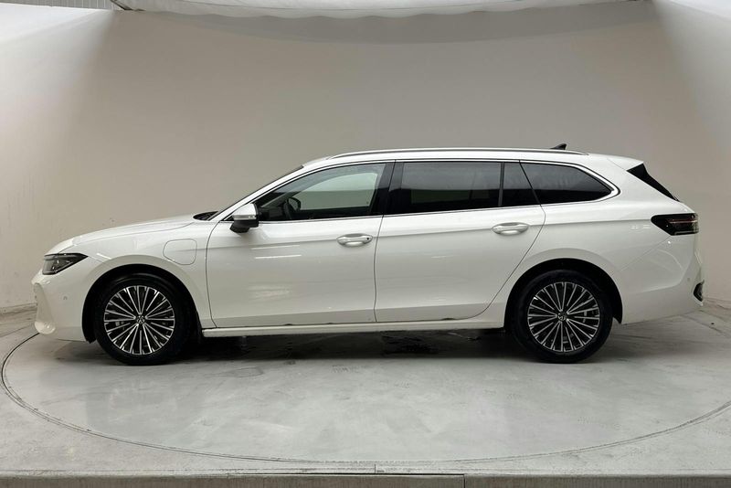Volkswagen Passat bild 2