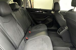 Volkswagen Passat bild 8
