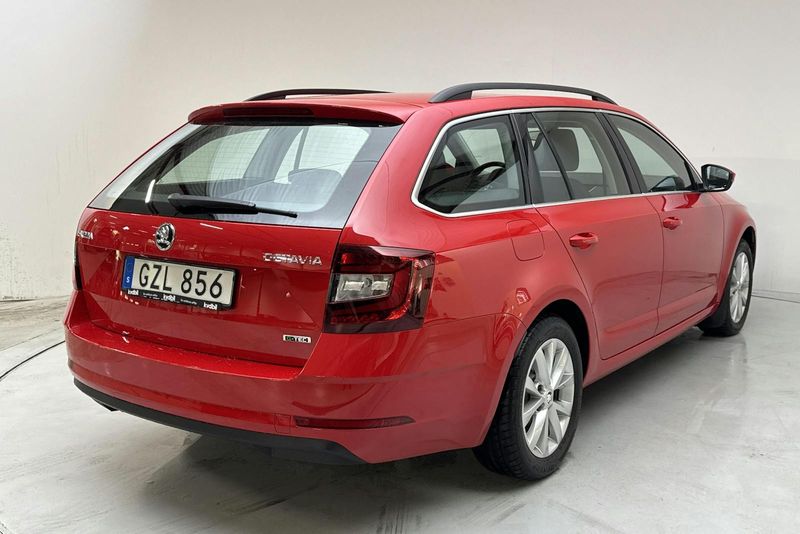 Skoda Octavia bild 3