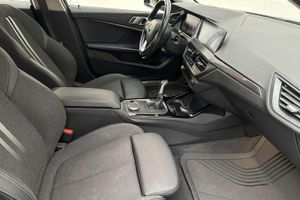 BMW 118 bild 9