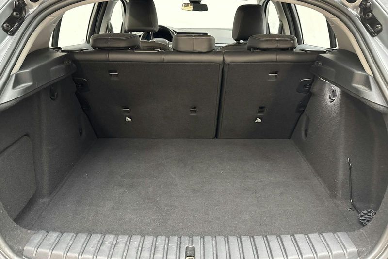 BMW 118 bild 8