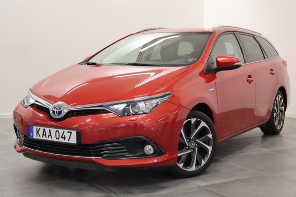 Toyota Auris Touring Sports Hybrid Active Plus Navi M-Värm V-Hjul - 2015