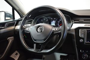 Volkswagen Passat bild 6