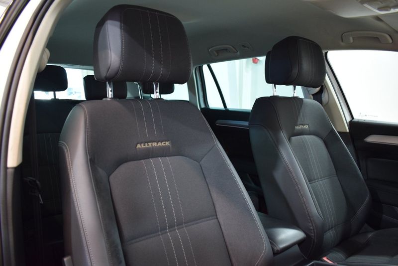 Volkswagen Passat bild 10
