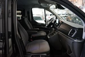 Ford Tourneo Custom bild 14
