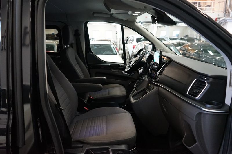 Ford Tourneo Custom bild 14