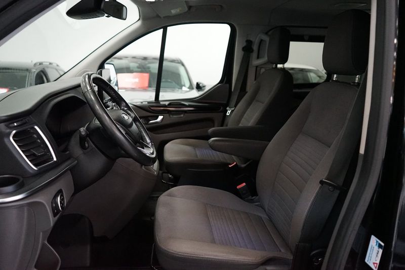 Ford Tourneo Custom bild 12