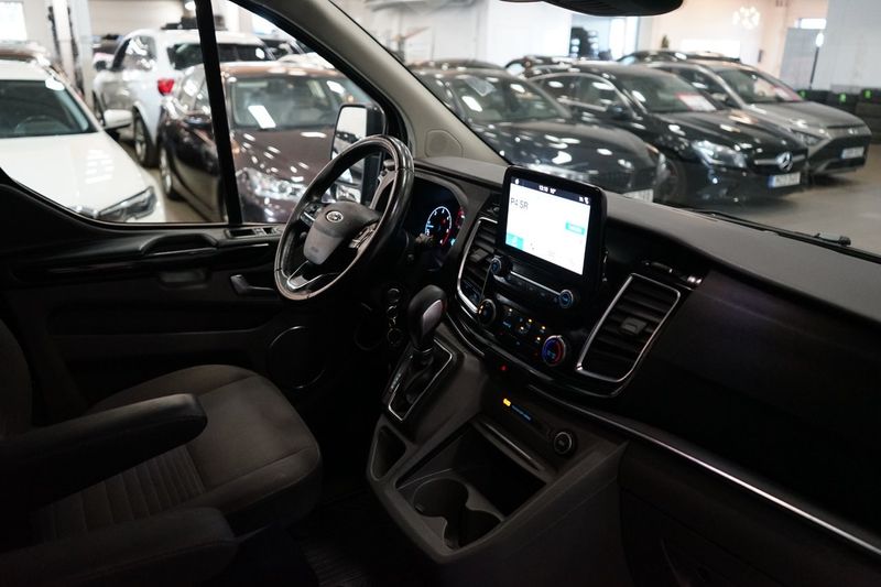 Ford Tourneo Custom bild 15