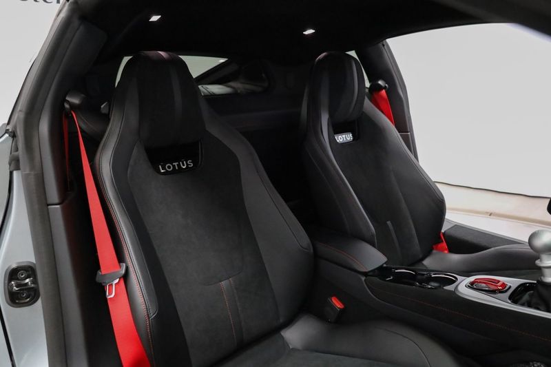 Lotus Emira bild 18