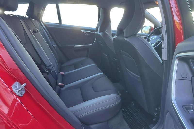 Volvo V60 bild 8