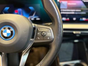 BMW iX1 bild 10