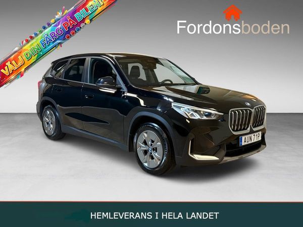 BMW iX1 xDrive30 M Drag MOMS B.kam El-stol Navi Adapt.fjädring - 2023