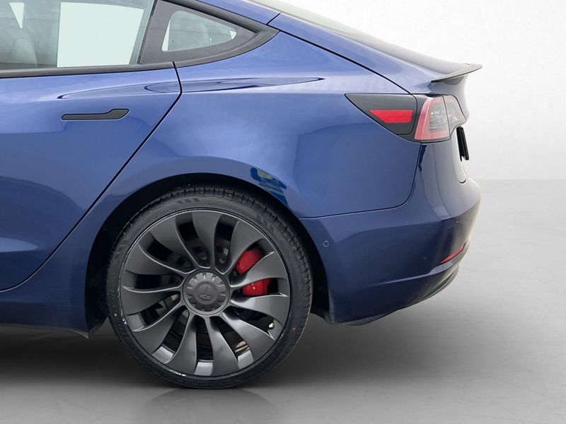 Tesla Model 3 bild 12