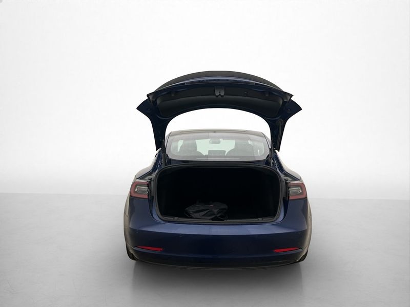 Tesla Model 3 bild 17