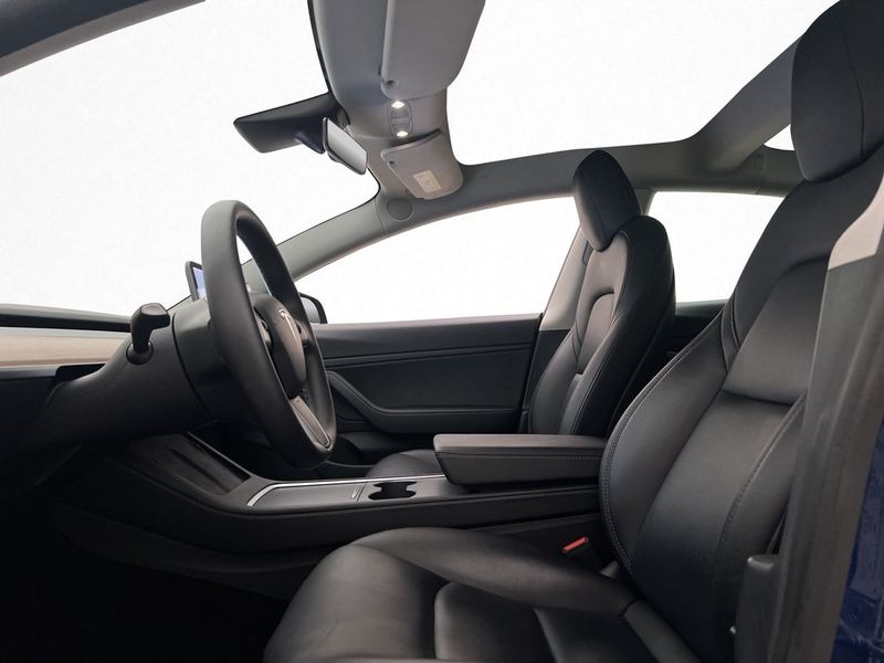 Tesla Model 3 bild 23