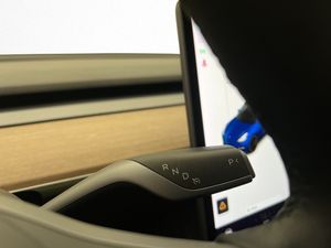 Tesla Model 3 bild 25