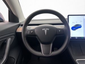 Tesla Model 3 bild 21