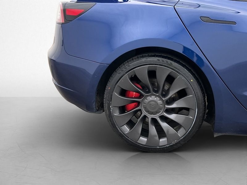 Tesla Model 3 bild 13