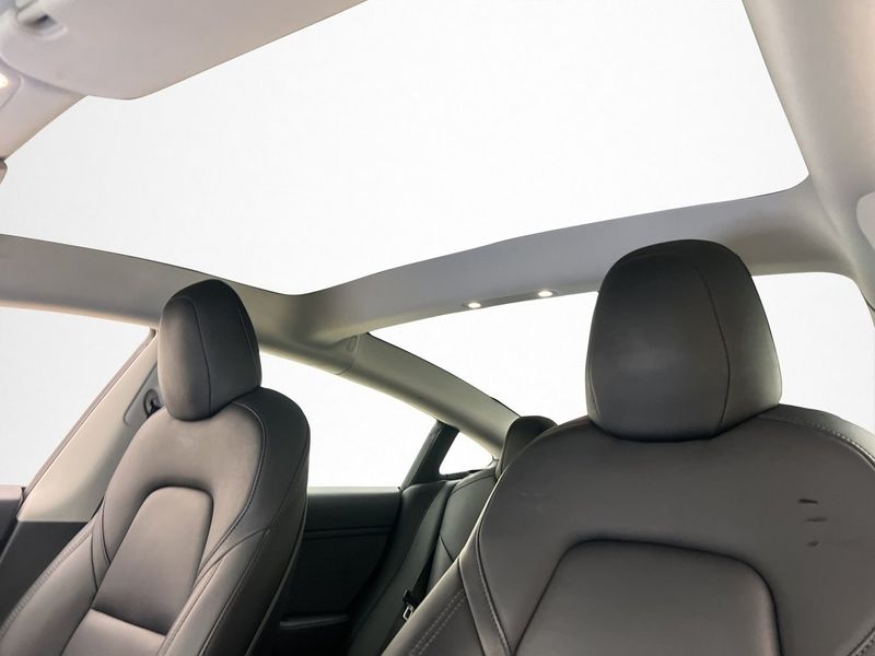 Tesla Model 3 bild 24