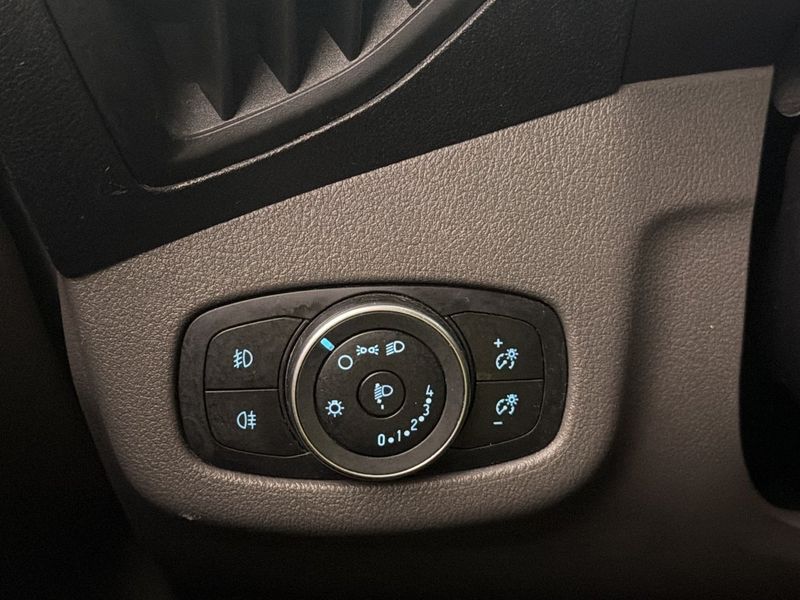 Ford Tourneo Connect bild 17