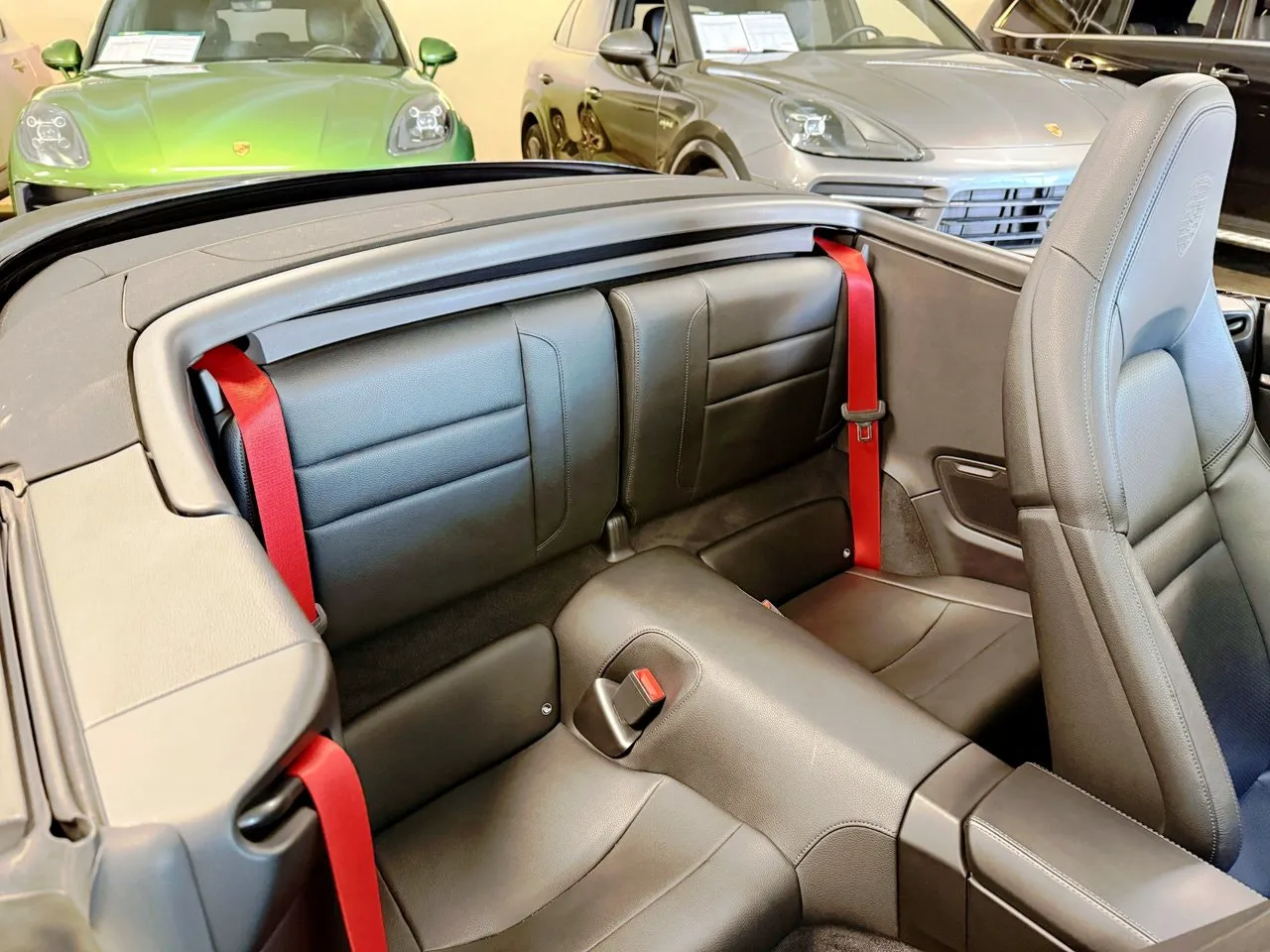 Vehicle image 14
