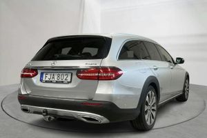 Mercedes E220 bild 3
